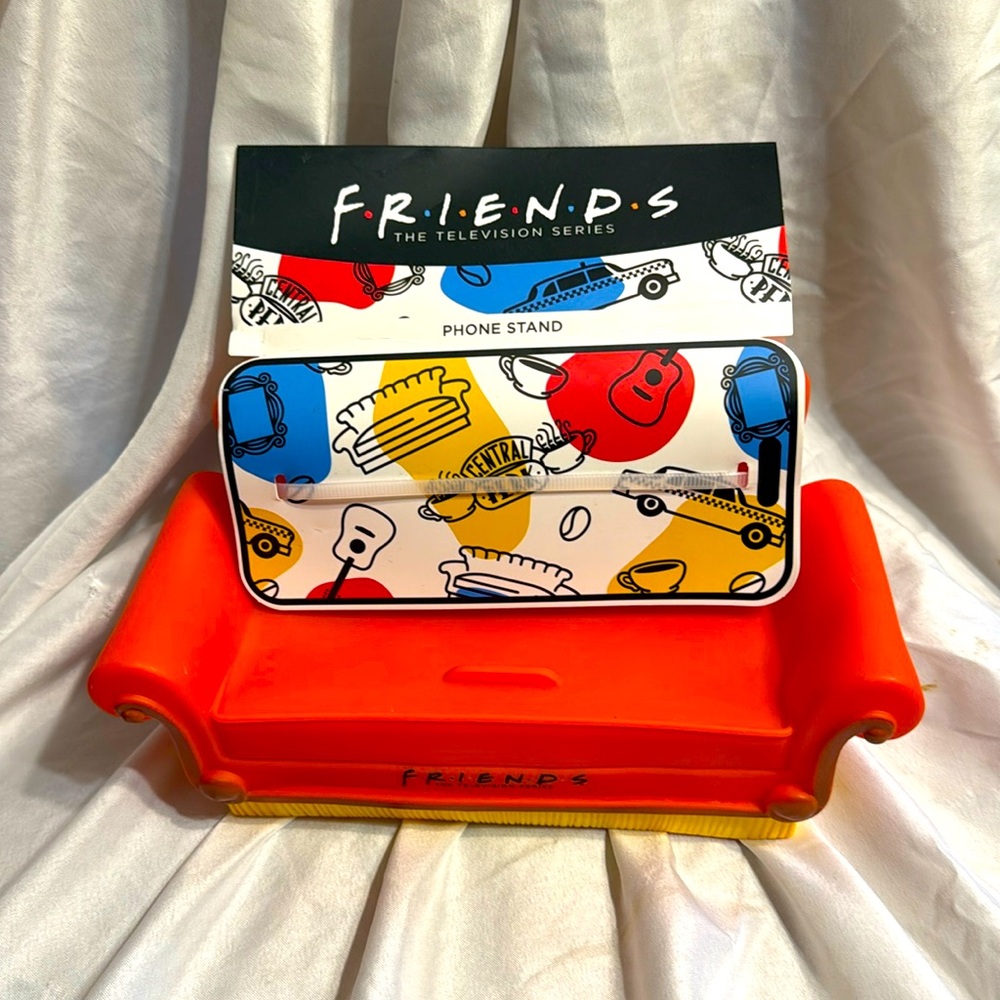 FRIENDS Couch Cell Phone Stand NEW
